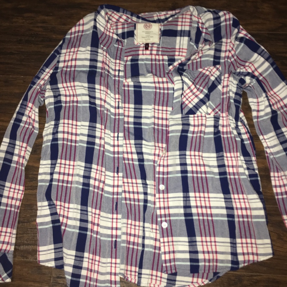 Blue, red, and white flannel.